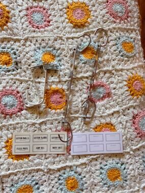 The Closet Reset Kit – Hangers Hooks & Labels Bundle